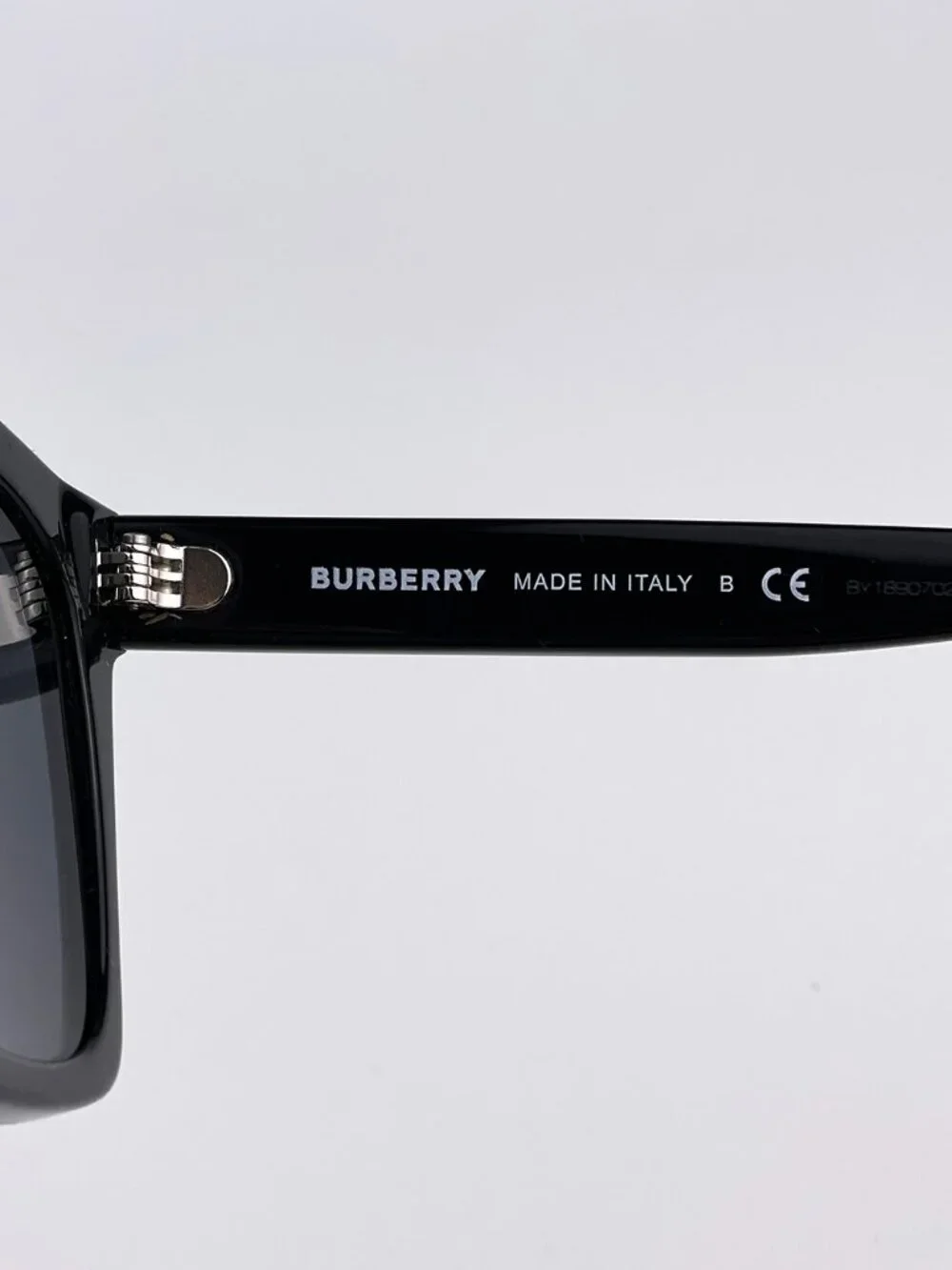 BURBERRY BE4348 300187 BLACK SQUARE SUNGLASSES